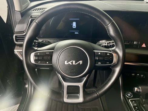 Used 2024 Kia Sportage EX AWD/4WD image 18