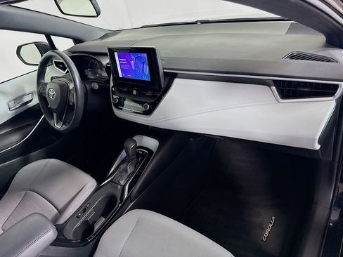 Used 2023 Toyota Corolla SE w/ SE Premium Package image 26