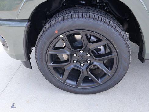 New 2026 RAM 1500 Laramie w/ Night Edition AWD/4WD image 17