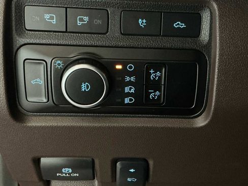 Used 2024 Ford F350 King Ranch w/ Chrome Package image 17