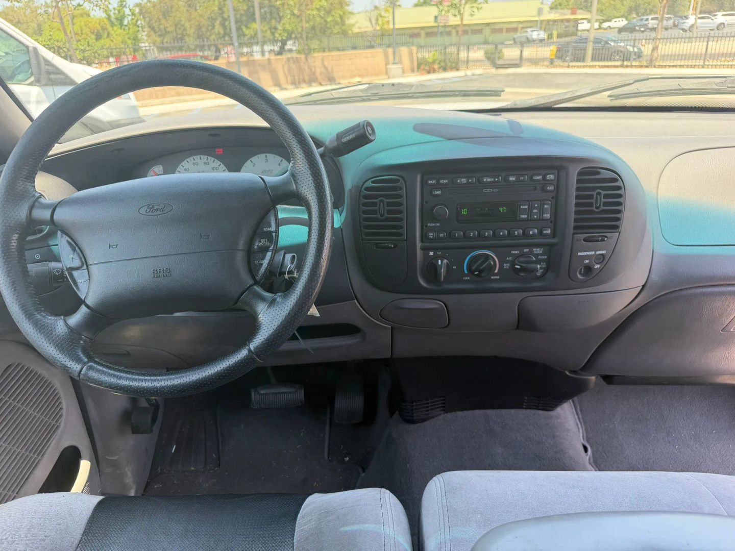 Used 2003 Ford F150 Lightning RWD image 15