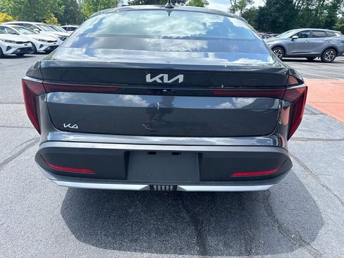 New 2025 Kia K4 LXS image 3