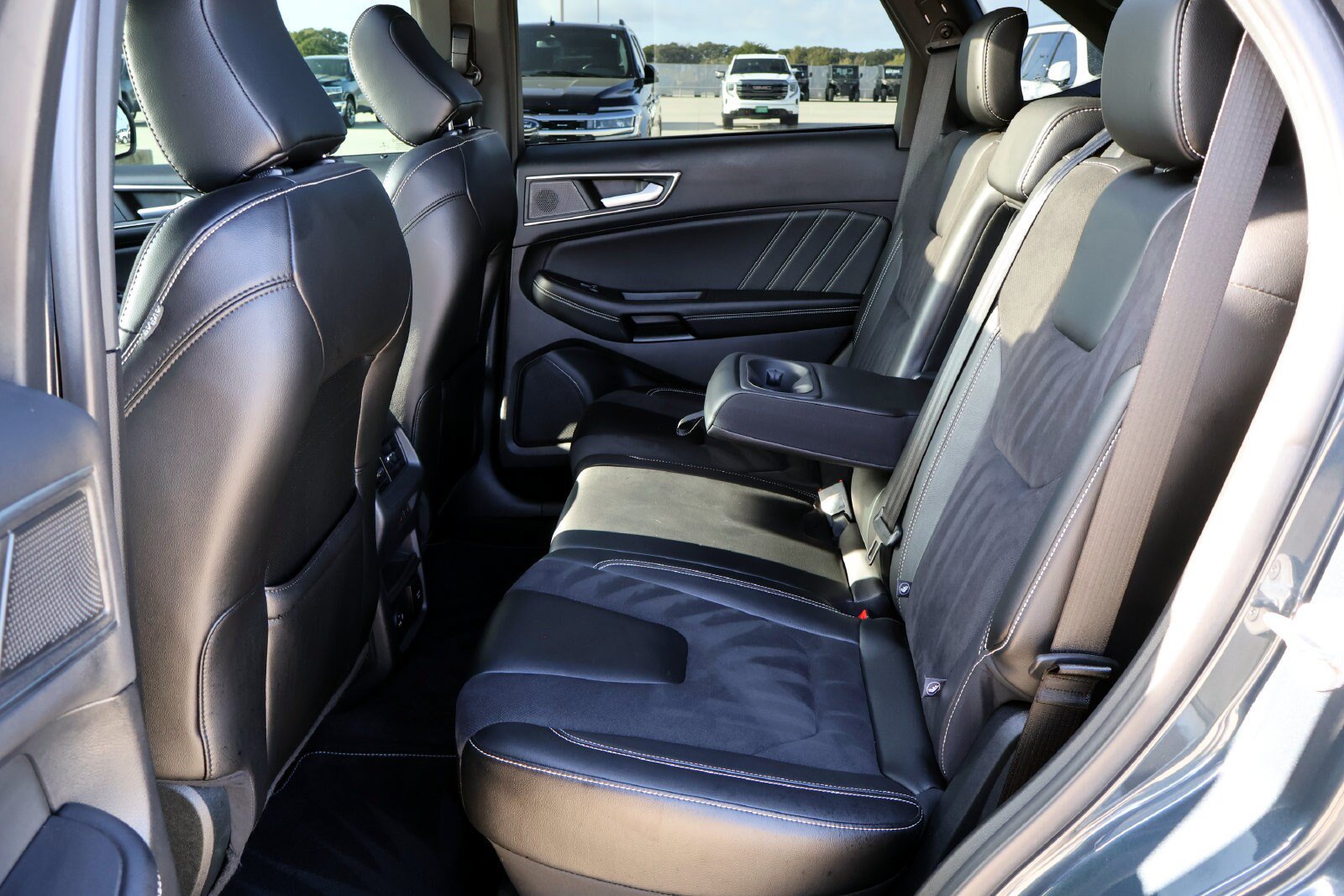 Used 2022 Ford Edge ST w/ Equipment Group 401A AWD/4WD image 19