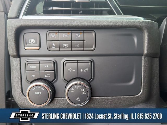 Used 2025 Chevrolet Tahoe LT AWD/4WD image 22