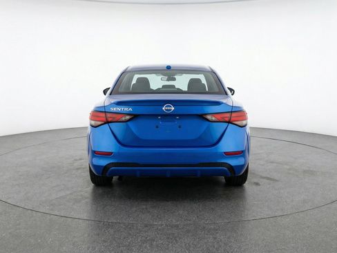 Used 2025 Nissan Sentra SV image 7