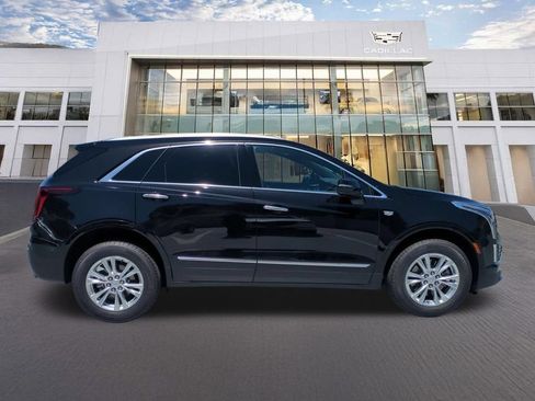 Used 2026 Cadillac XT5 Luxury w/ LPO, Floor Liner Package FWD image 4
