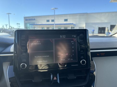 Used 2022 Toyota Corolla LE image 26