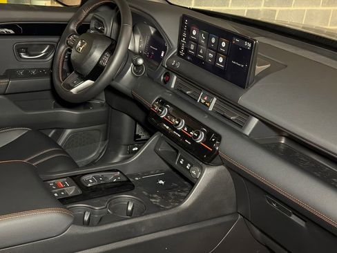 New 2026 Honda Pilot TrailSport image 9
