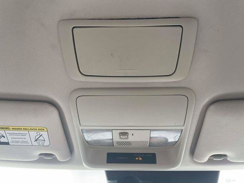 Used 2020 Mitsubishi Outlander SEL image 29