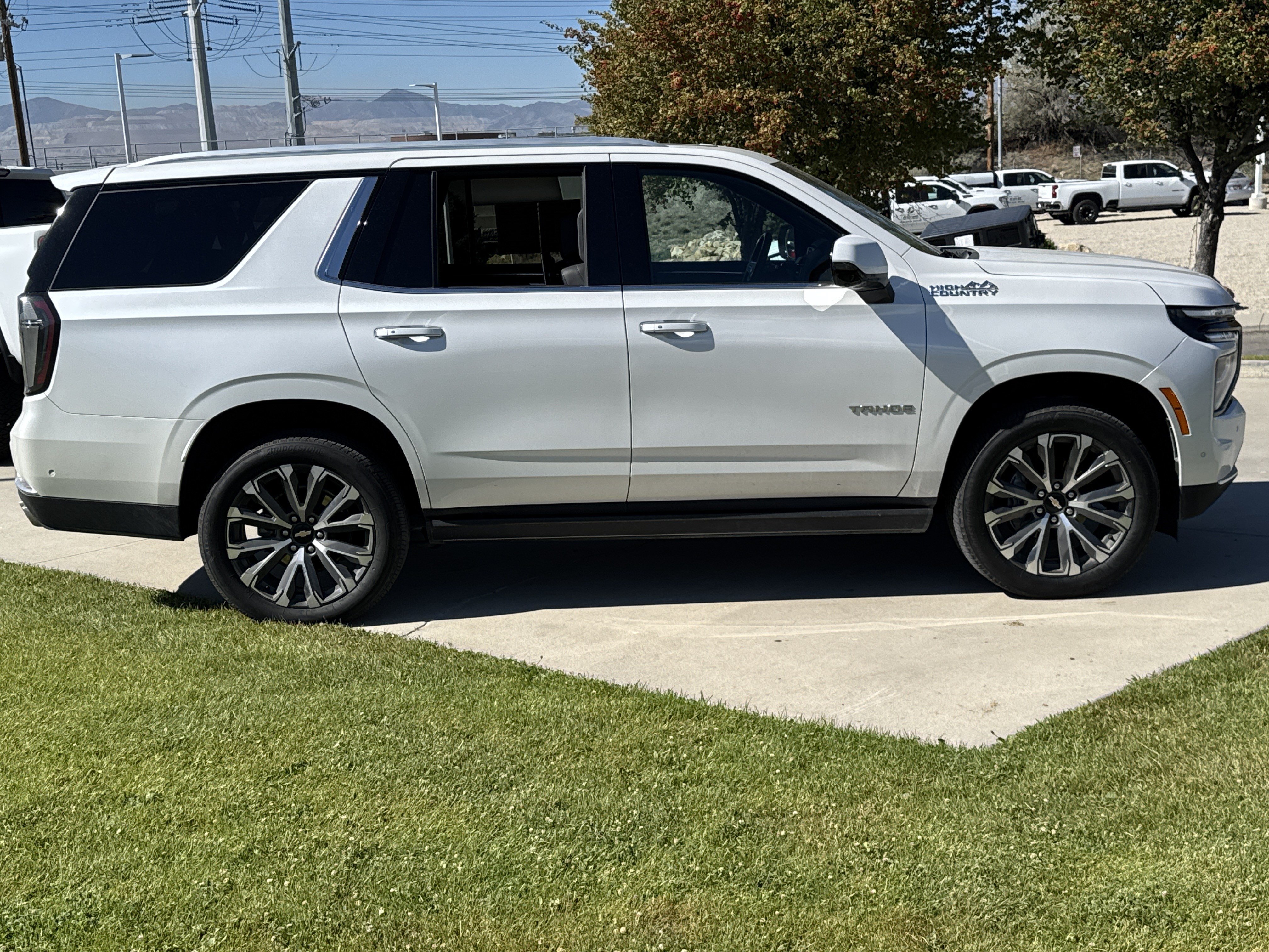 Used 2025 Chevrolet Tahoe High Country w/ LPO, Get Active Package AWD/4WD image 13