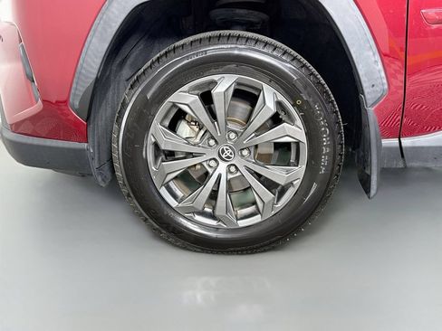 Used 2022 Toyota RAV4 Limited AWD/4WD image 33