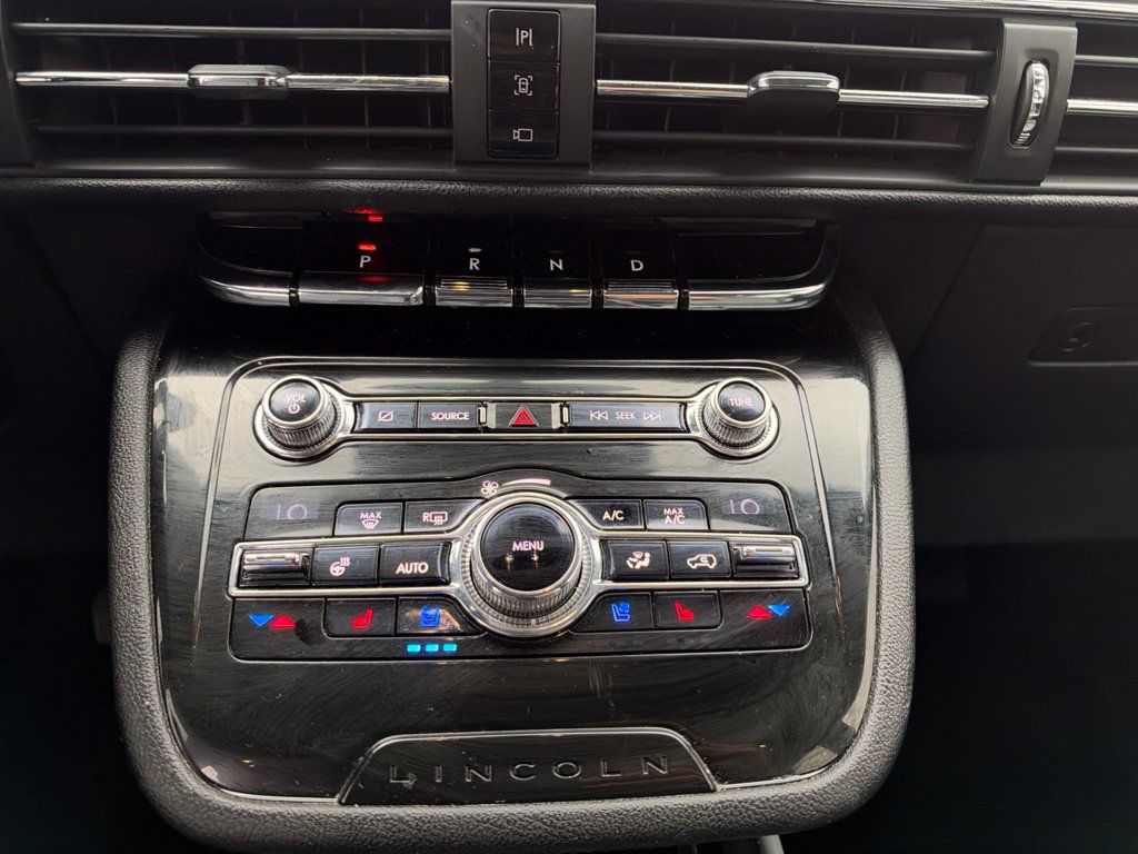 Used 2020 Lincoln Corsair FWD w/ Equipment Group 101A image 15