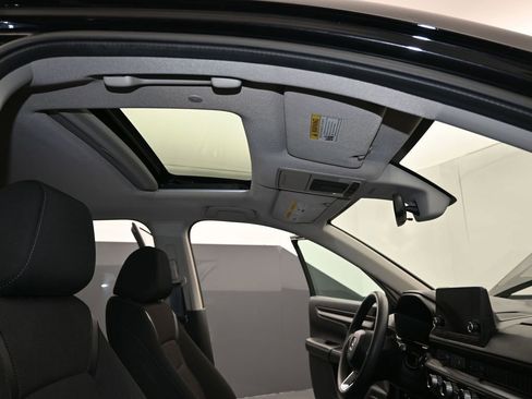 Certified 2024 Honda CR-V EX image 29