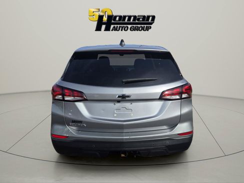 Used 2024 Chevrolet Equinox LS w/ LS Convenience Package FWD image 4