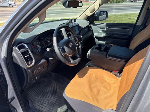Used 2019 RAM 1500 Big Horn AWD/4WD image 5