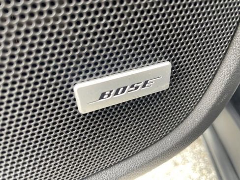 Used 2024 GMC Terrain Denali w/ Black Diamond Edition image 10