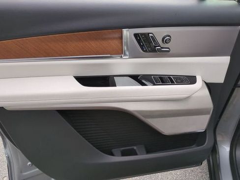 New 2026 Cadillac Vistiq Premium Luxury AWD/4WD image 23