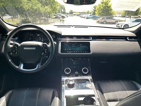 Used 2020 Land Rover Range Rover Velar S AWD/4WD image 28