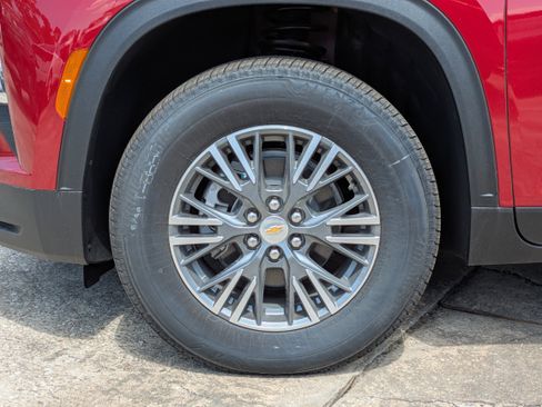 New 2025 Chevrolet Traverse LT image 31