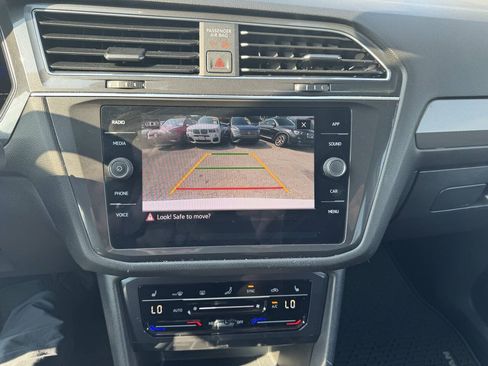 Used 2023 Volkswagen Tiguan SE AWD/4WD image 26
