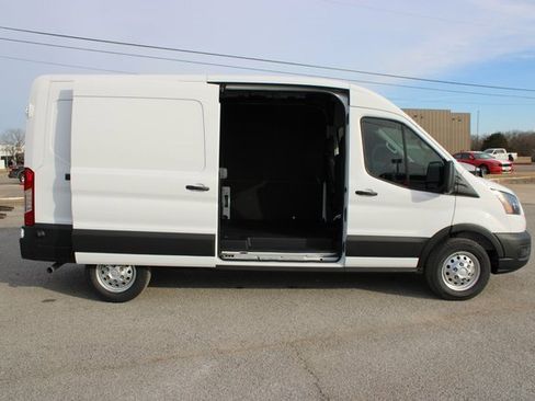 New 2026 Ford Transit 250 148 Medium Roof w/ Load Area Protection Package image 4