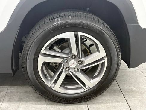 Used 2021 GMC Terrain SLT w/ Infotainment Package II FWD image 7