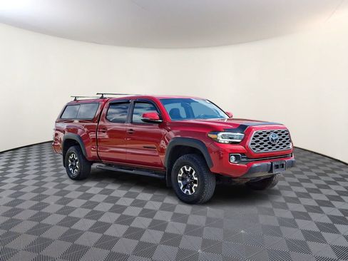 Used 2021 Toyota Tacoma TRD Off-Road w/ TRD Premium Off Road Package AWD/4WD image 4