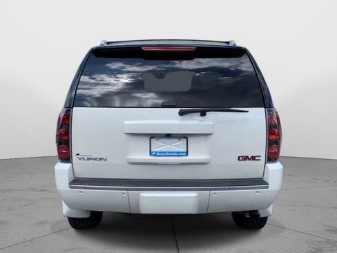 Used 2013 GMC Yukon Denali AWD/4WD image 4