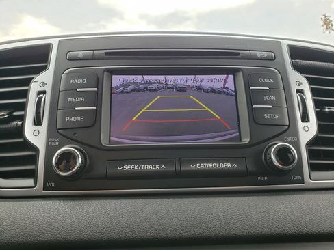 Used 2018 Kia Sportage LX AWD/4WD image 22