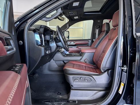 Certified 2024 GMC Sierra 3500 Denali Ultimate image 10