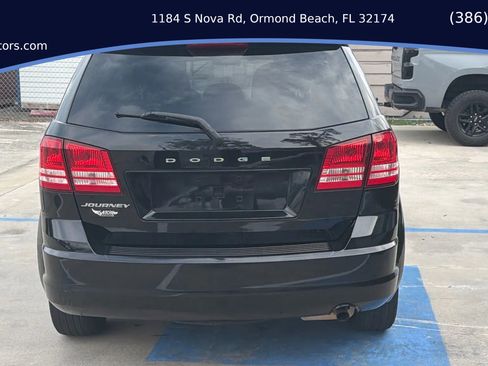 Used 2017 Dodge Journey SE w/ Flexible Seating Group image 4