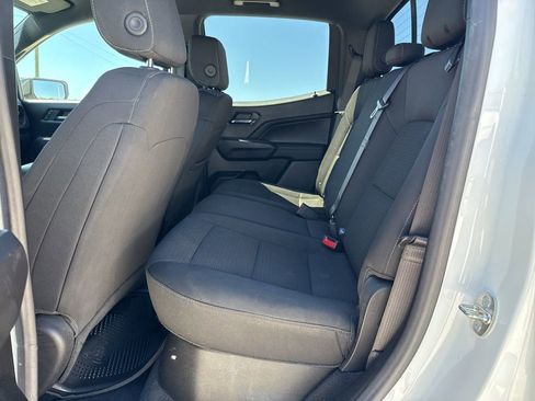 Used 2023 Chevrolet Colorado LT w/ LT Convenience Package II image 9