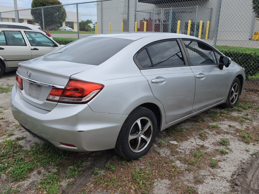 Used 2015 Honda Civic SE image 5