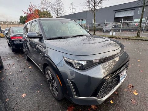 Certified 2024 Kia Soul GT-Line image 3