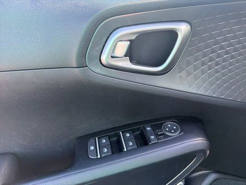 Certified 2020 Kia Soul EX FWD image 12