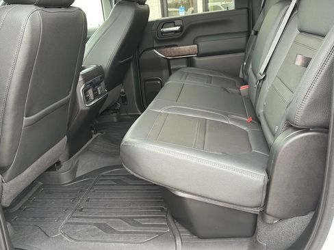 Used 2022 GMC Sierra 2500 Denali w/ Denali Ultimate Package AWD/4WD image 11