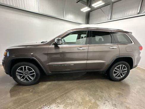 Used 2019 Jeep Grand Cherokee Limited image 2