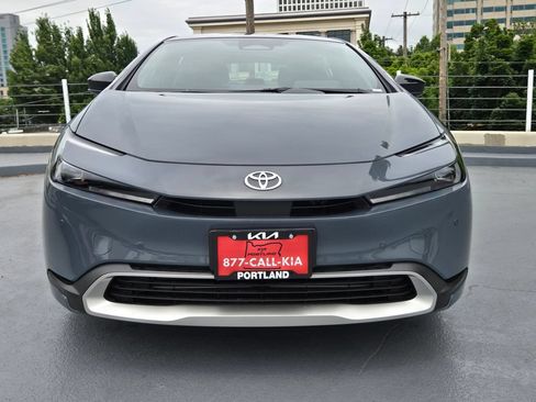 Used 2026 Toyota Prius Plug-In Hybrid FWD image 8