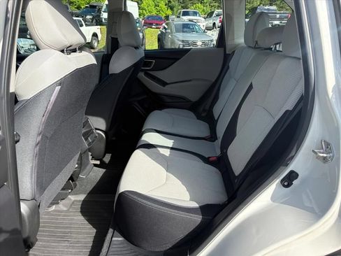 Used 2022 Subaru Forester AWD/4WD image 18
