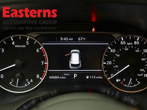 Used 2023 Nissan Rogue SV AWD/4WD image 17
