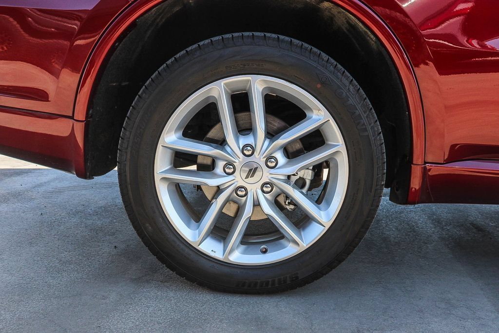 Used 2024 Dodge Durango GT AWD/4WD image 12