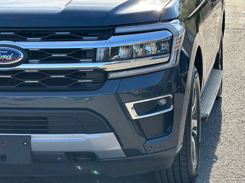 Used 2023 Ford Expedition Limited AWD/4WD image 46