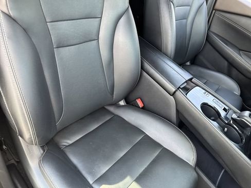 Used 2023 Nissan Rogue SL w/ SL Premium Package FWD image 17