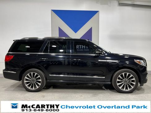Used 2020 Lincoln Navigator Reserve image 4