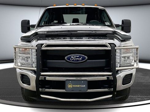 Used 2016 Ford F250 XL w/ XL Appearance Package image 2