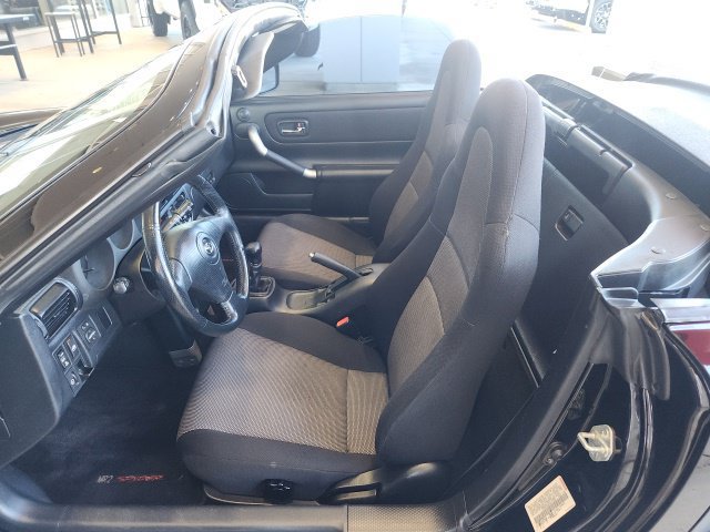 Used 2000 Toyota MR2 RWD image 20
