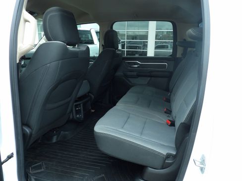 Used 2019 RAM 1500 Big Horn AWD/4WD image 14