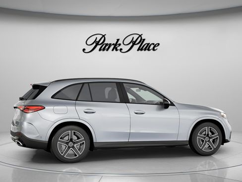 Certified 2025 Mercedes-Benz GLC 300 4MATIC w/ AMG Line image 24