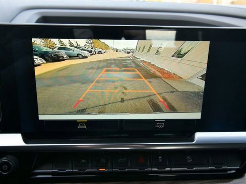 Used 2023 Chevrolet Silverado 1500 RST w/ Z71 Off-Road Package AWD/4WD image 26