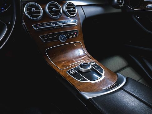 Used 2017 Mercedes-Benz C 300 C 300 image 33